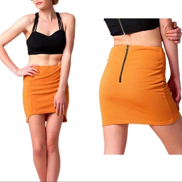 NWT Minkpink Orange Stretch Ribbed Fonda Mini Skirt, Size Medium - Picture 2 of 15